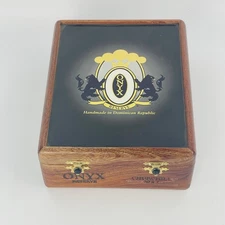  Onyx Empty Wood Cigar Box 8 x 6 1/4 x 2 3/4”