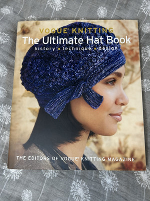 Vogue Knitting - The Ultimate Hat Book - History - Technique - Design HCDJ 2012