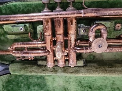 Buescher Elkhart Indiana Classic Trumpet, Bb Please See Photos Needs Restoration