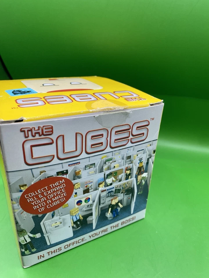 The Cubes Tim & I. T. Set Play Set Corporate Office Toy Action Figure Set 7 - Image 4 of 4