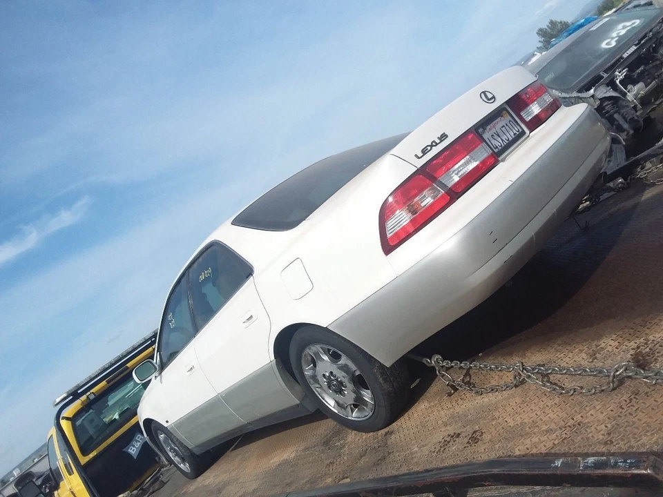 Luz de esquina/estacionamiento para pasajeros lámpara de estacionamiento señal de giro compatible con 00-01 LEXUS ES300 Foto 4 de 4