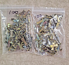 200 AMS Sawtooth Picture Frame Hangers, Small 1" Nailless Brass Plated, Lot B
