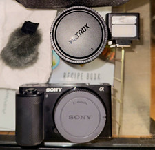 Sony ZV-E10 Camera Bundle Viltrox 20mm Lens, Flash, Mic Bag
