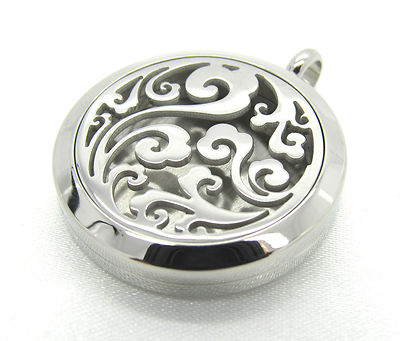 Stainless Steel Cloud Aromatherapy Diffuser Locket Pendant Necklace Pads