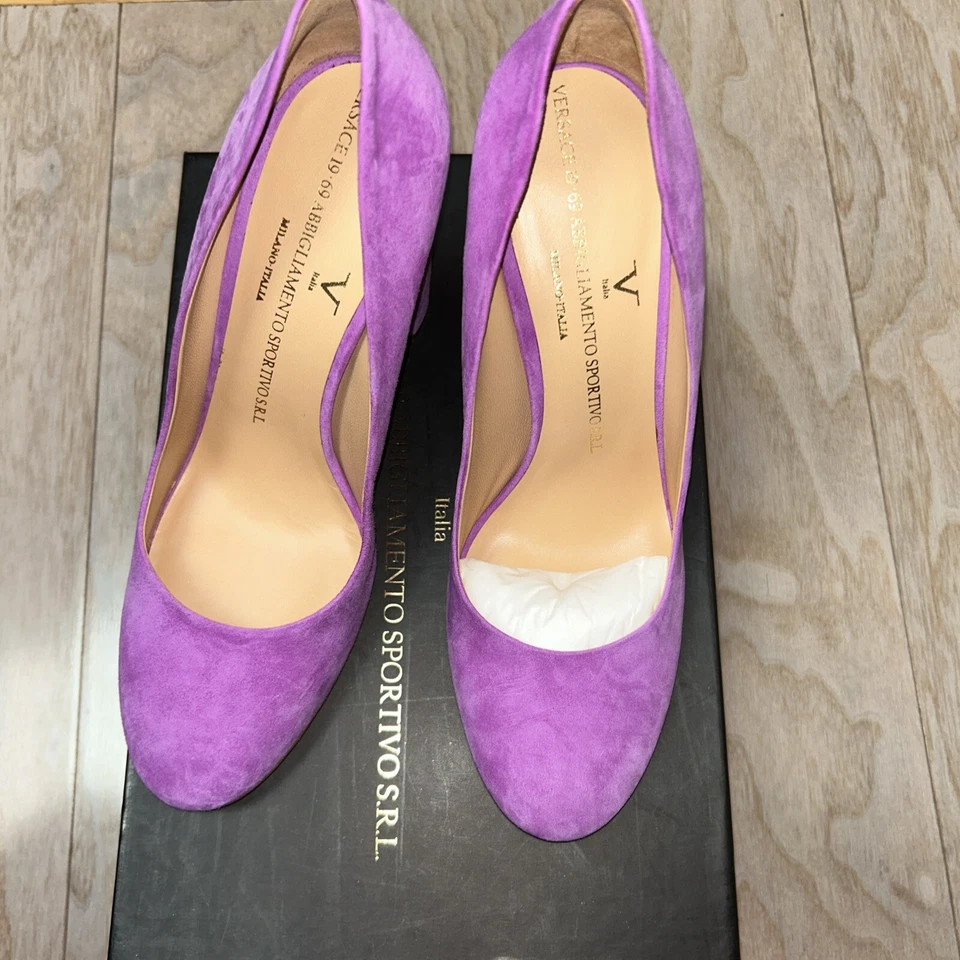 Versace 19-69 Women Heels Lilac Suede Leather US 9 EU 39.5. New In Box - Image 2 of 4