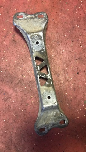 BMW GETRIEBETRÄGER 1137184