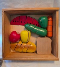 Melissa and Doug Pretend Play Food Set with Fruits, Bread Vegetables in Tray