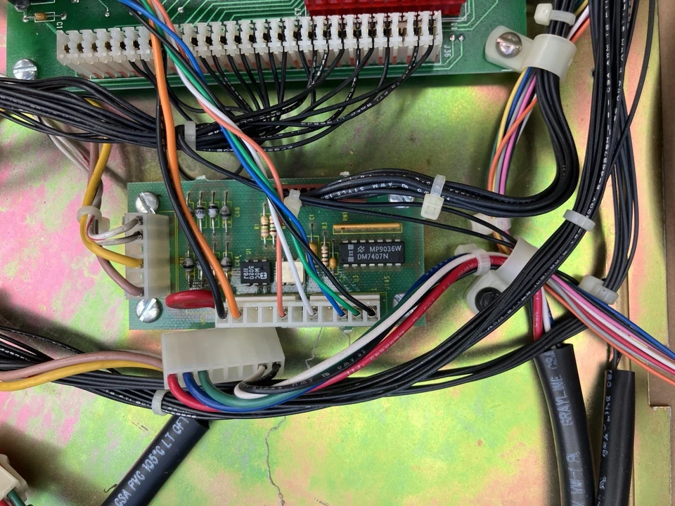 Tableros y arneses de control completos Crane National 147/148 SNACKTRON - Imagen 2 de 4