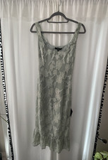 NWT LULUS ELANI LIGHT SAGE FLORAL BURNOUT TRUMPET MIDI DRESS XS