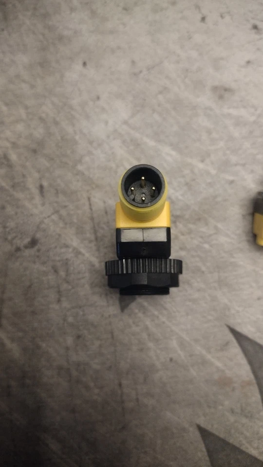 Banner QS18VP6LLPQ8 Photoelectric Sensor Switch 10-30VDC with 4 Pins - Image 2 of 2