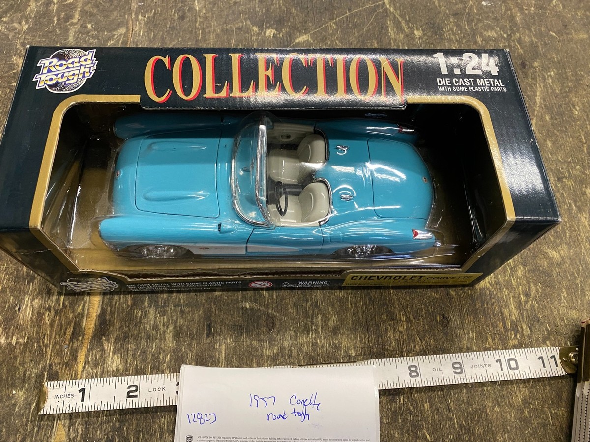 Road Tough 1957 CHEVROLET Corvette-1:18 Collection die cast metal