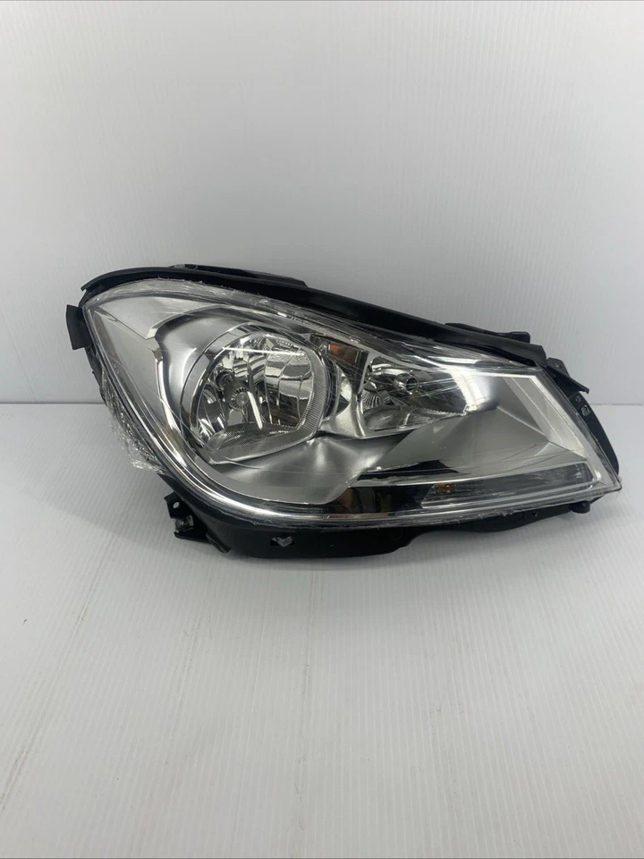 Depo 340-1135R-AS1 Headlight  Assembly With Bulb - Image 3 of 4