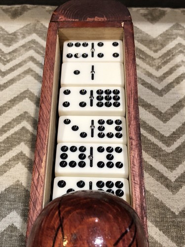 SELTENE COHIBA ZIGARRENFÖRMIGE HOLZKISTE mit DOMINOES GLITZER SET 13 1/2" L - Bild 5 von 6