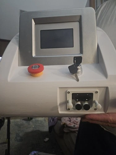 Q Switched Nd YAG Laser Tattoo Removal Machine J-200 Base & Handpiece Open Box - product listing photo