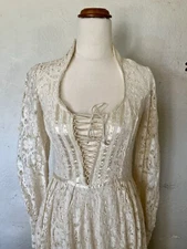 Gunne Sax Vintage 70s Ivory Floral Lace Wedding Dress Corset  Size 9 XS