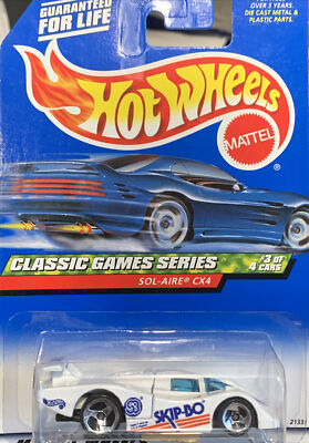 Hot Wheels 1999 Classic Games Series Sol-Aire CX4 #983 White hw1