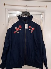 Nwt Torrid Plus Size 5x Beautiful Embroidery