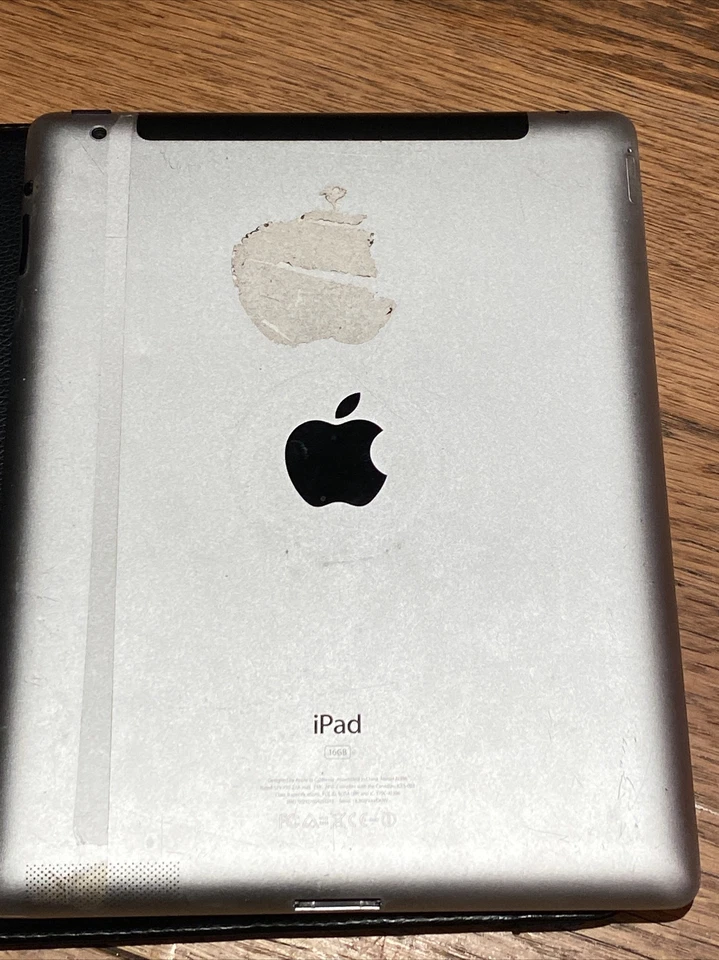 Apple iPad 2 16GB, Wi-Fi + Cellular 9.7in - White - Image 3 of 3