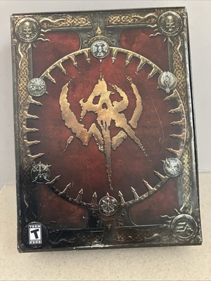 Warhammer Online Age of Reckoning Collector's Edition Box Set - Books Figures