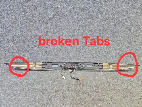Broken Tabs 07-13 Infiniti G37 Trunk Molding Camera 26590-JJ52 CONVERTIBLE ONLY - Picture 2 of 5