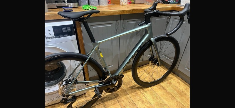 Giant TCR Advanced 105 Di2 2026 Model