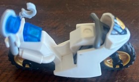 LEGO City 60137 Tow Truck Trouble Police Set INCOMPLETE. Please see pictures.