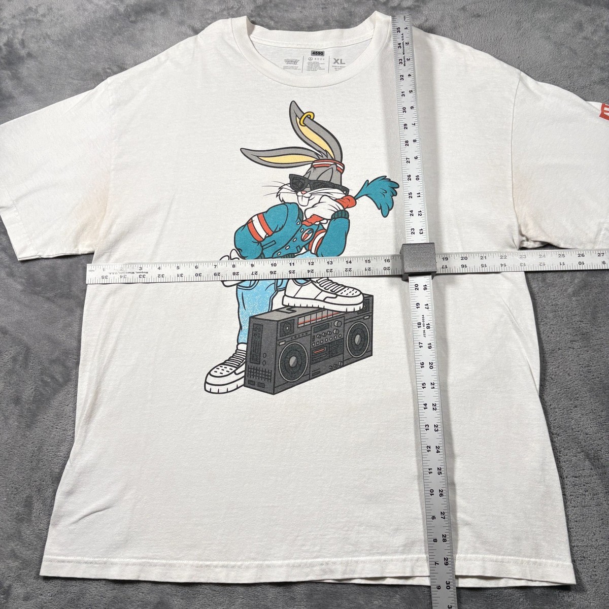 Vintage Neff Looney Tunes Bugs Bunny Hip Hop Boombox T-Shirt Men