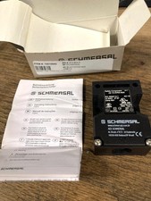 New In Box SCHMERSAL AZ15-ZVRK-M20 Safety Interlock Switch NEW 