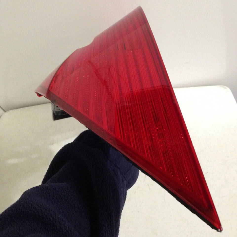 Luz trasera LED del lado del conductor izquierdo OEM brillante Mercedes W219 CLS500 CLS550 2006-2008 Foto 2 de 4