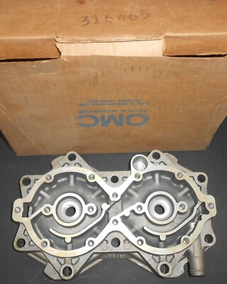 316465 OMC cylinder head, new in original box