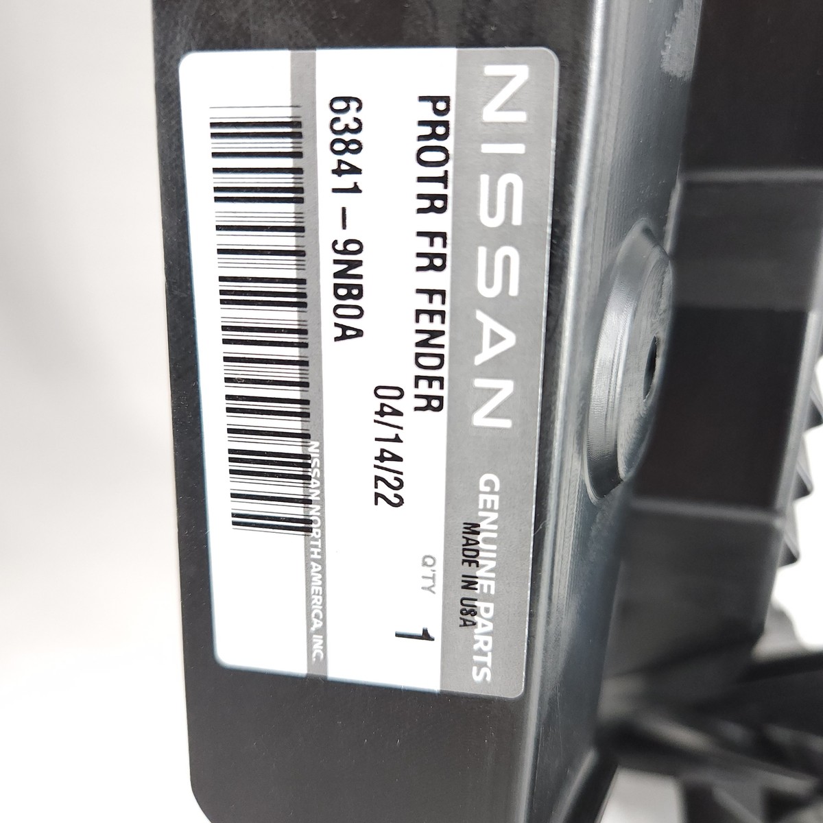 Genuine Nissan Infiniti 63841-9NB0A Driver LH Front Fender Liner