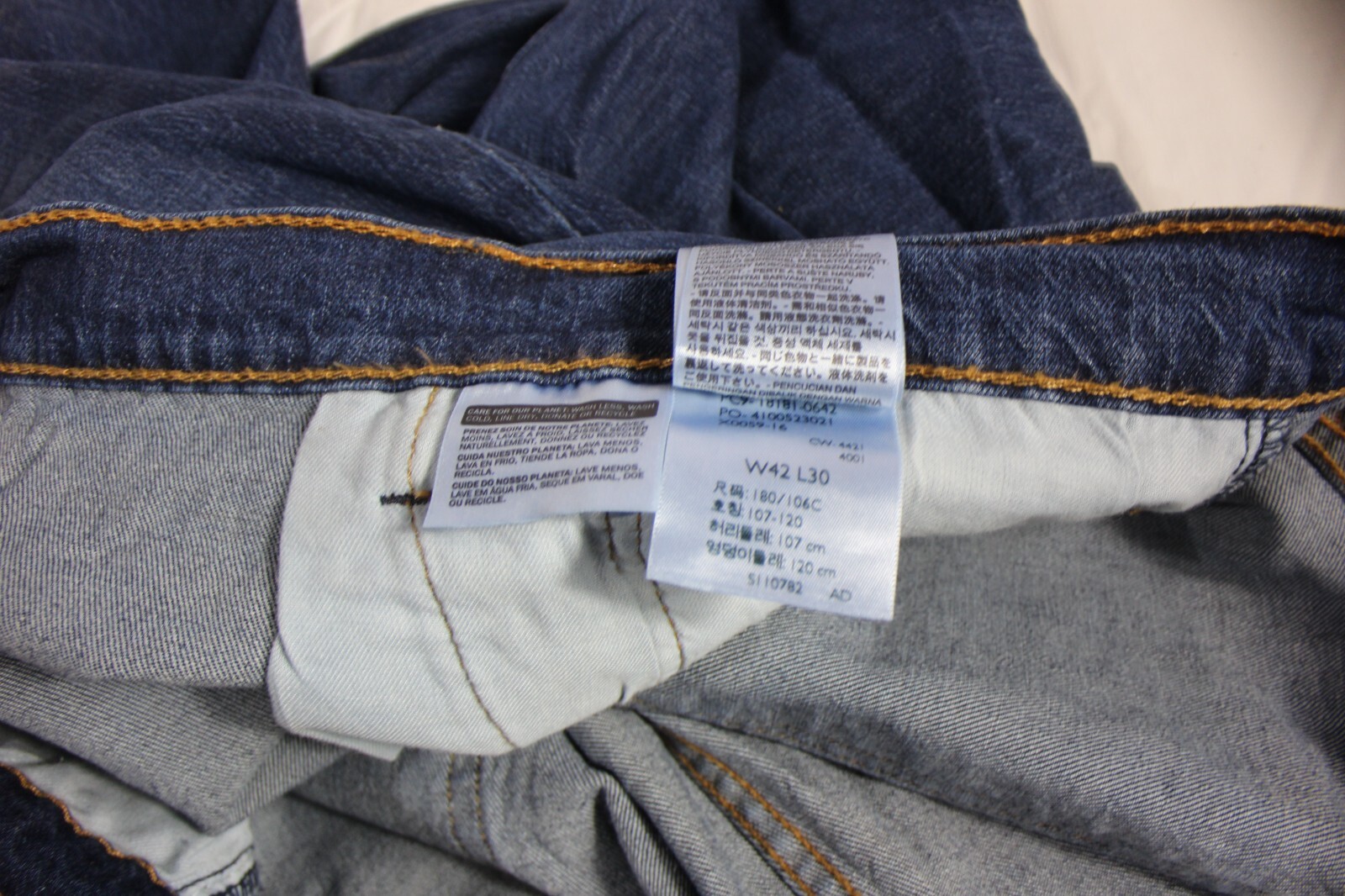 Levis 541 Jeans Mens 42X30 Blue Athletic Tapered Straight Stretch Dark Denim thumbnail 3