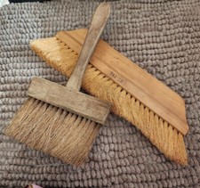 Vintage Rustic Farmhouse Decor Wallpaper Horsehair Brushes 11" x 6"   12" x 4"