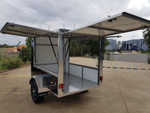 2025 ALUMINUM ENCLOSED TRADESMAN TRAILER - NEW ALLOY WHEELS - Picture 10 of 12