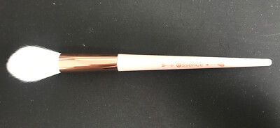essence it's BRUSH hour! precise face brush NEU - Pinsel
