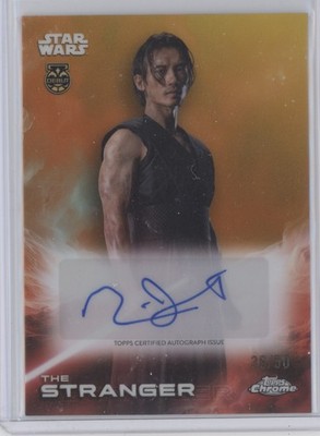 Manny Jacinto as The Stranger 2025 Topps Chrome Gold Refractor Auto RC #/50