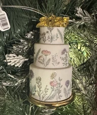 2025 Hallmark Flower Wedding Cake 🎂 Christmas Tree Ornament, New w Tag