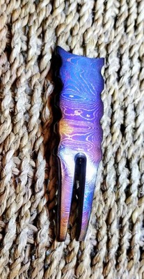 ''The ''Tour Pro XIII'' HANDMADE DAMASCUS STEEL DIVOT TOOL by Dave Curry Hand Torch