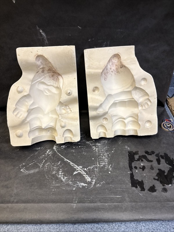 Disney Ceramic Slip Cast Mold Bashful Dwarf Snow White