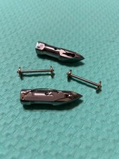 Macchina da cucire Singer vintage Bullet Shuttle e 2 bobine più extra per ricambi