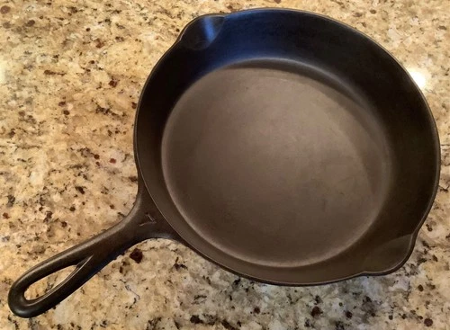 Vtg Griswold No. 7 Cast Iron Skillet 701D Dual Spouts Large Block Logo Pitting