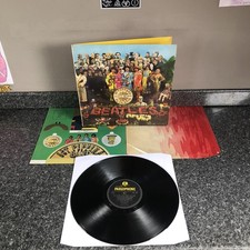 LP THE BEATLES SGT PEPPERS LONELY HEARTS CLUB BAND UK 1ST PRESS MONO EX/EX