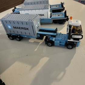 LEGO Creator Expert: Maersk Train (10219) RETIRED - Used - Missing 1 Minifigure