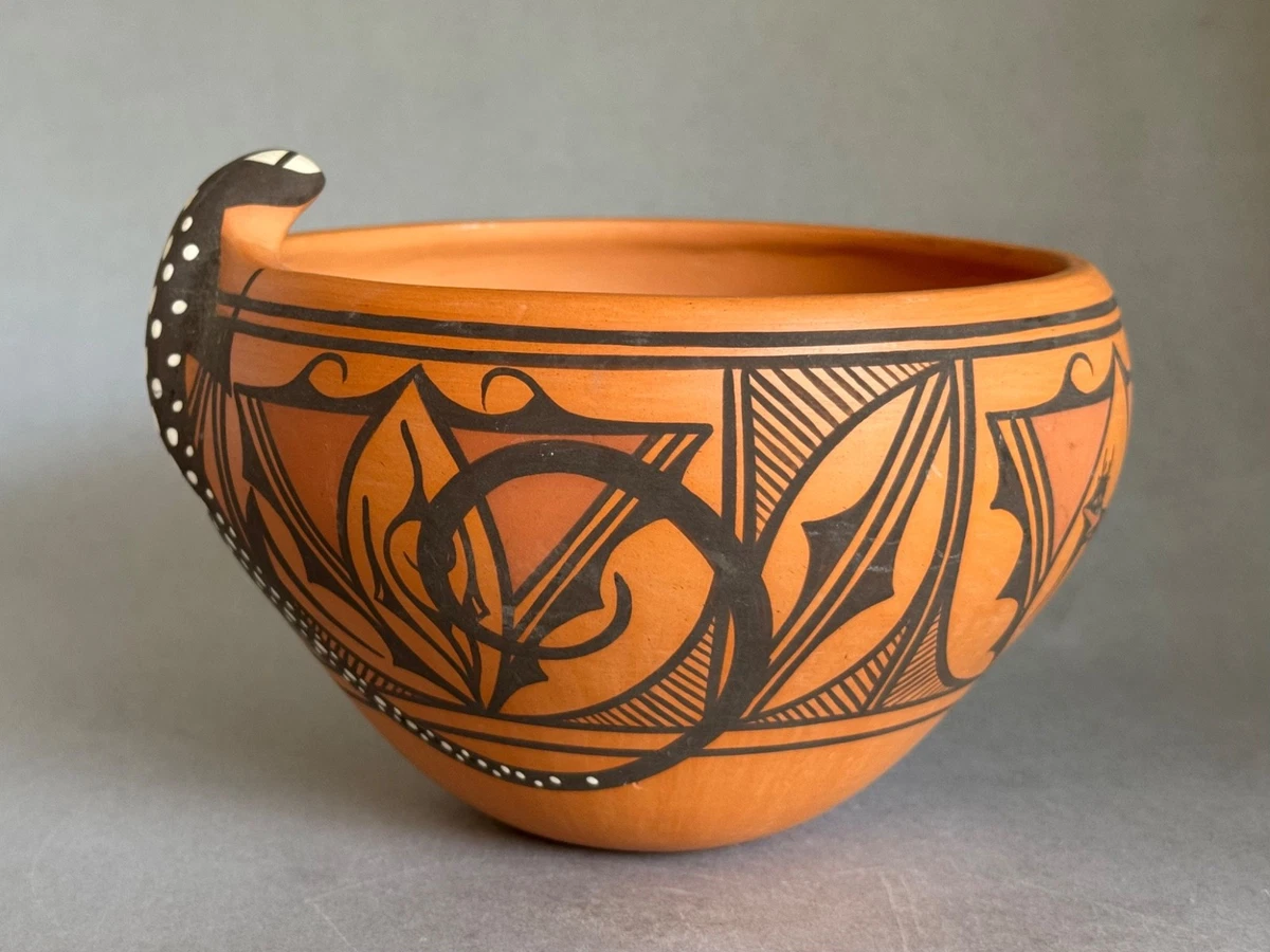 25+ Zuni Pot In Us Native American Pottery (1935-Now) for sale