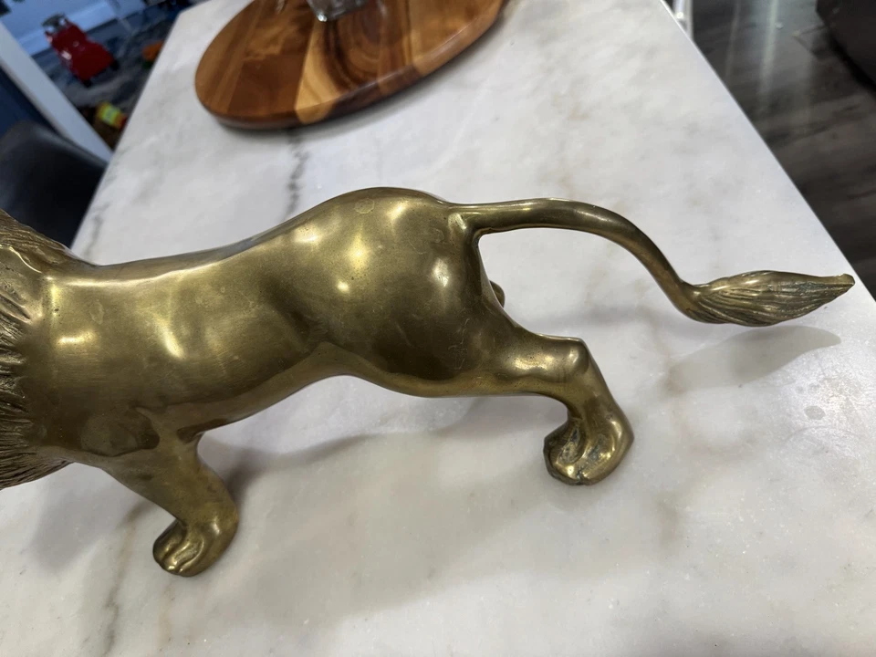 Estatua de León de Latón Mediados de Siglo Moderna Latón Sólido De Colección León Oro Estatuilla LG Foto 2 de 4