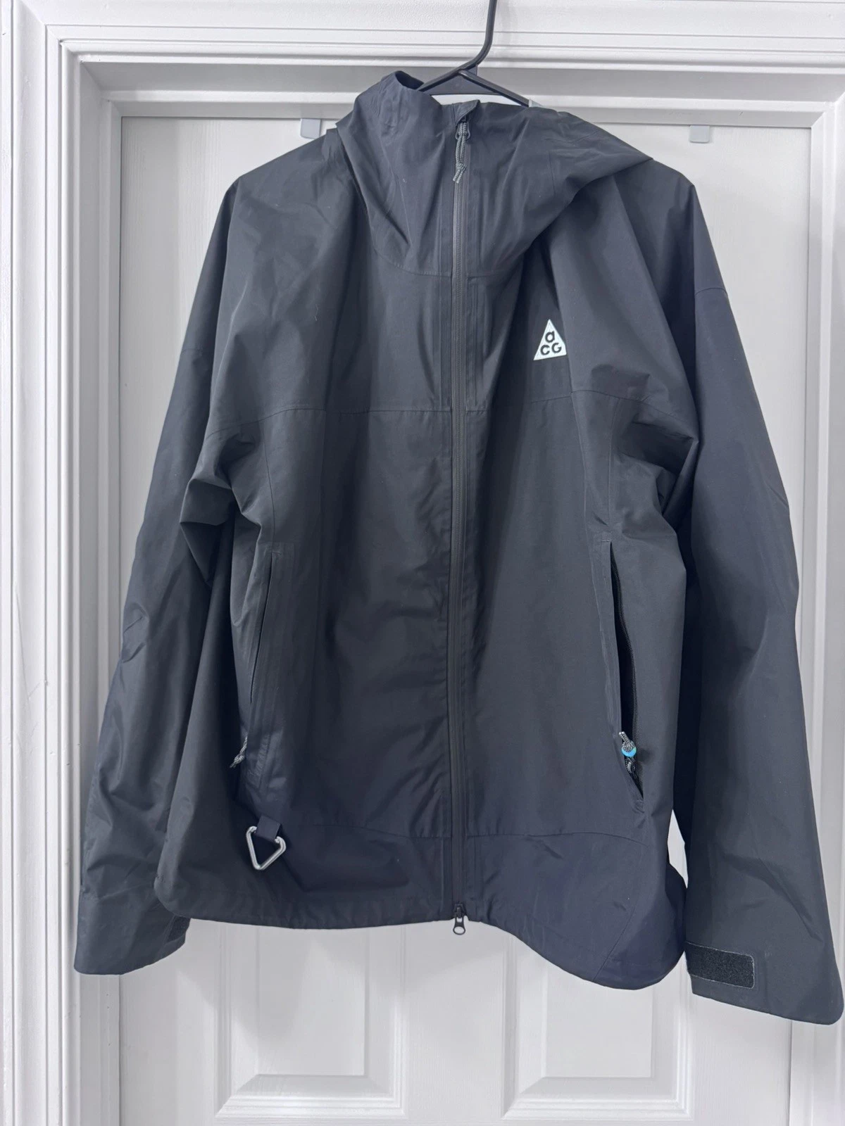 Nike ACG Morpho Storm-FIT Rain Jacket Black White HJ2687-010 Size Medium