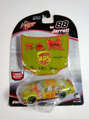 Winners Circle #88 FORD NASCAR 2006 Dale Jarrett UPS Toys For Tots UPS Store1:64