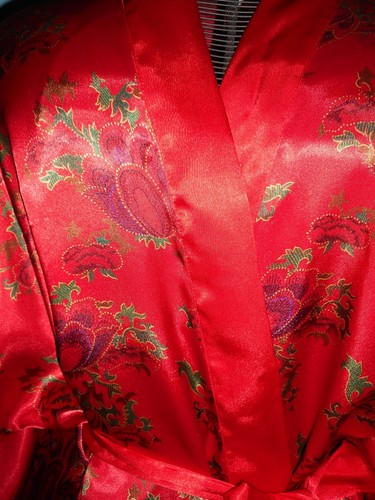 22/24 Robe Glossy Red Satin Kimono Art Nouveau Solange NOS - Picture 2 of 8