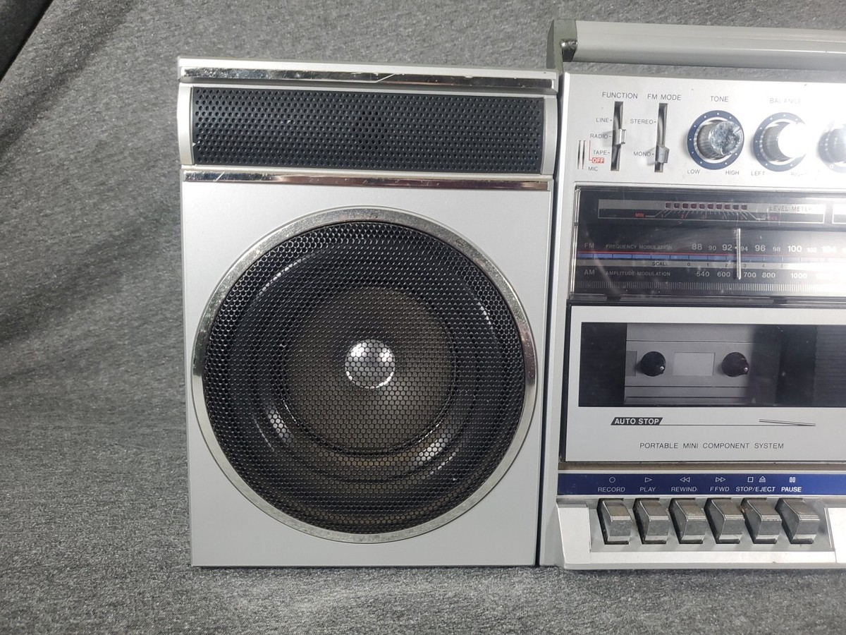 Vintage SANYO C-1 Boombox Sounds Great Everything Works Exept The