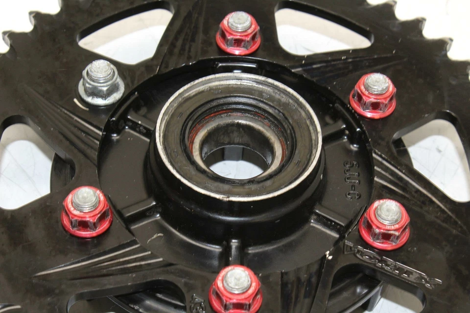 Piñón trasero Yamaha Yzf R1 09-14 OEM Foto 2 de 4